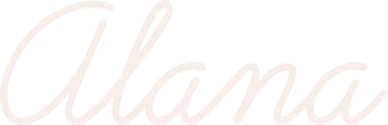 Alana Carvalho Logo